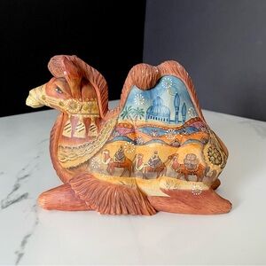 Nativity Camel by G. Debrekht